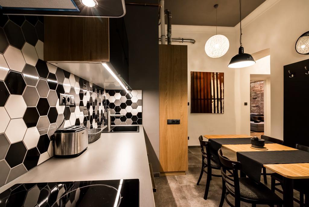 Urbana Hipster Downtown Budapest Bagian luar foto