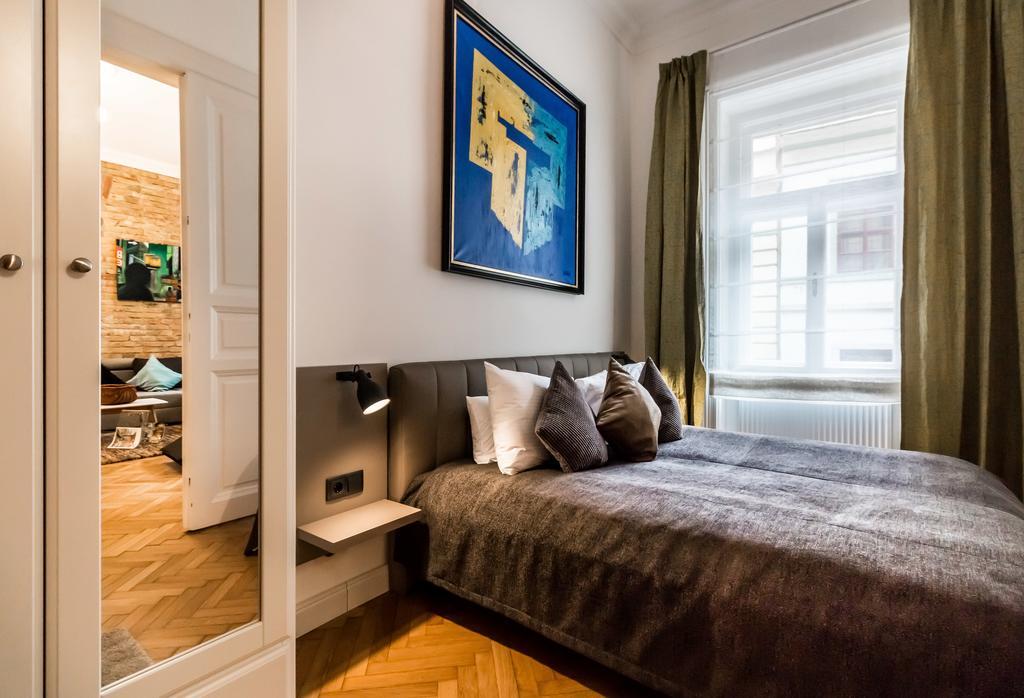 Urbana Hipster Downtown Budapest Bagian luar foto